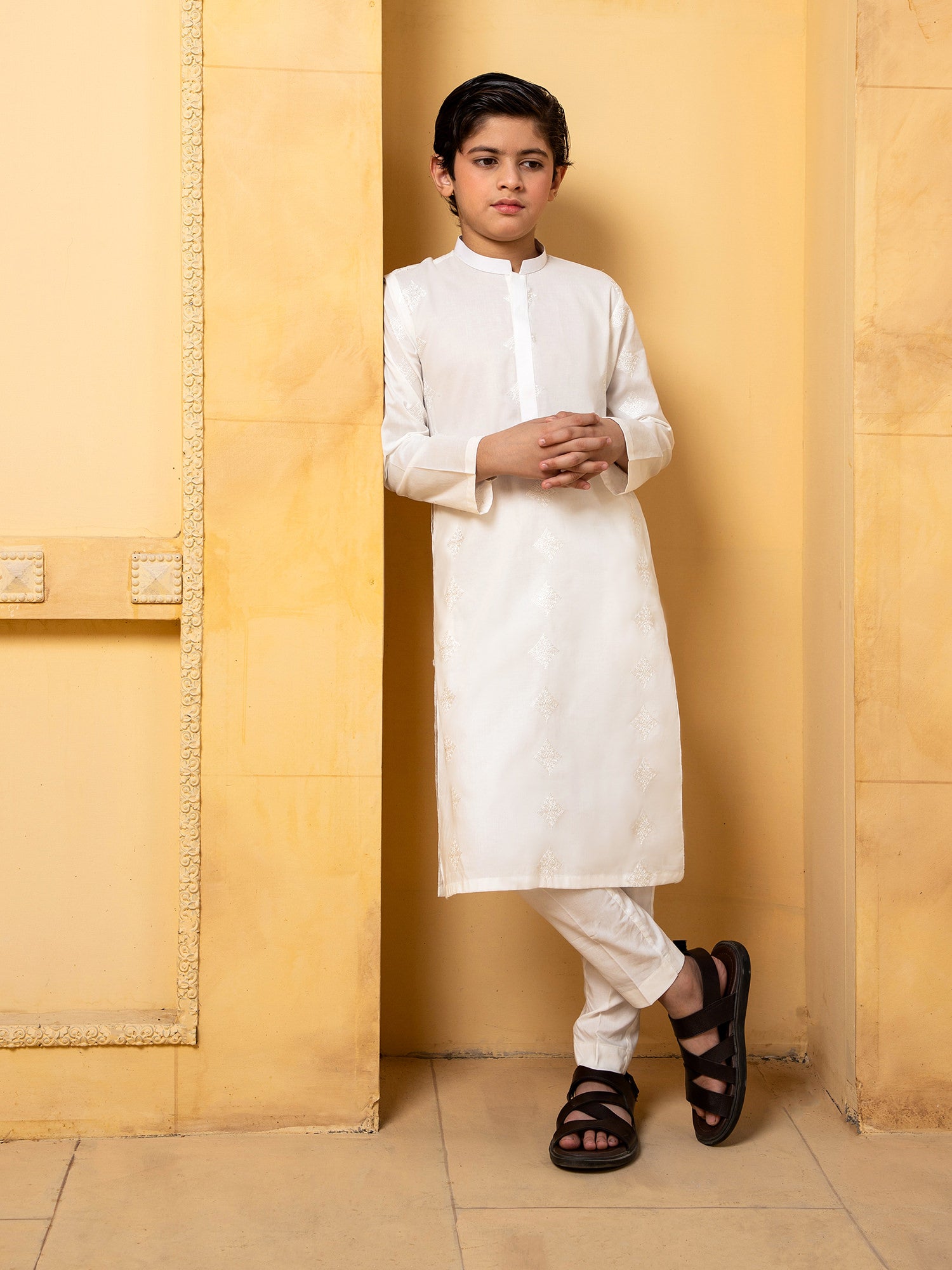 White Embroidered Kutra Trouser